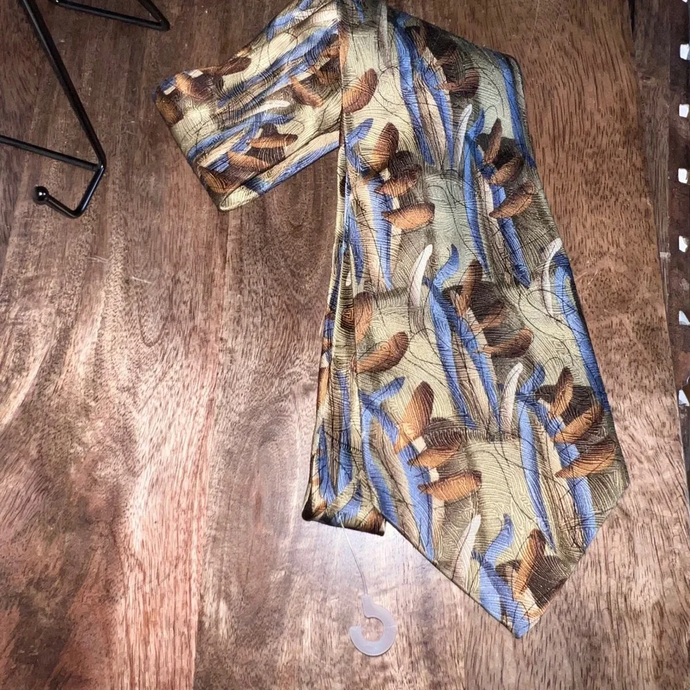J. Garcia Necktie Butterflies III‎ Collection Fifteen 100% Silk Tie Career Wear